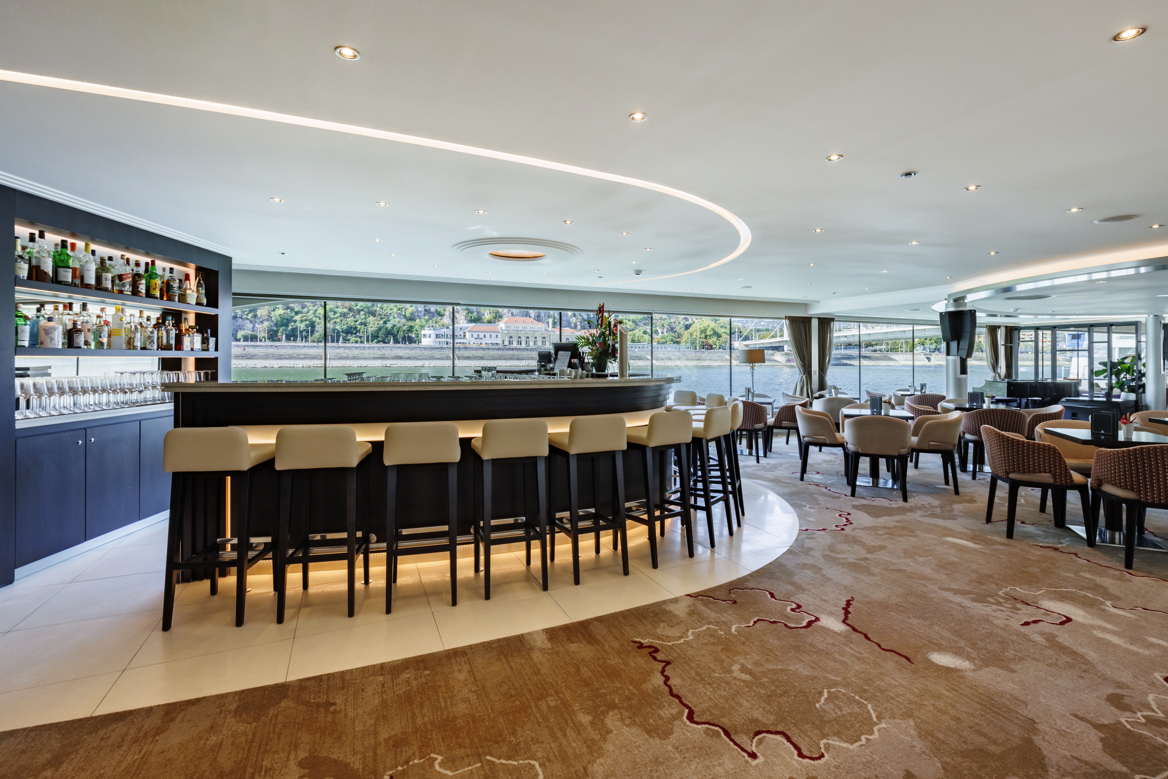 Avalon Illumination - Panorama Lounge